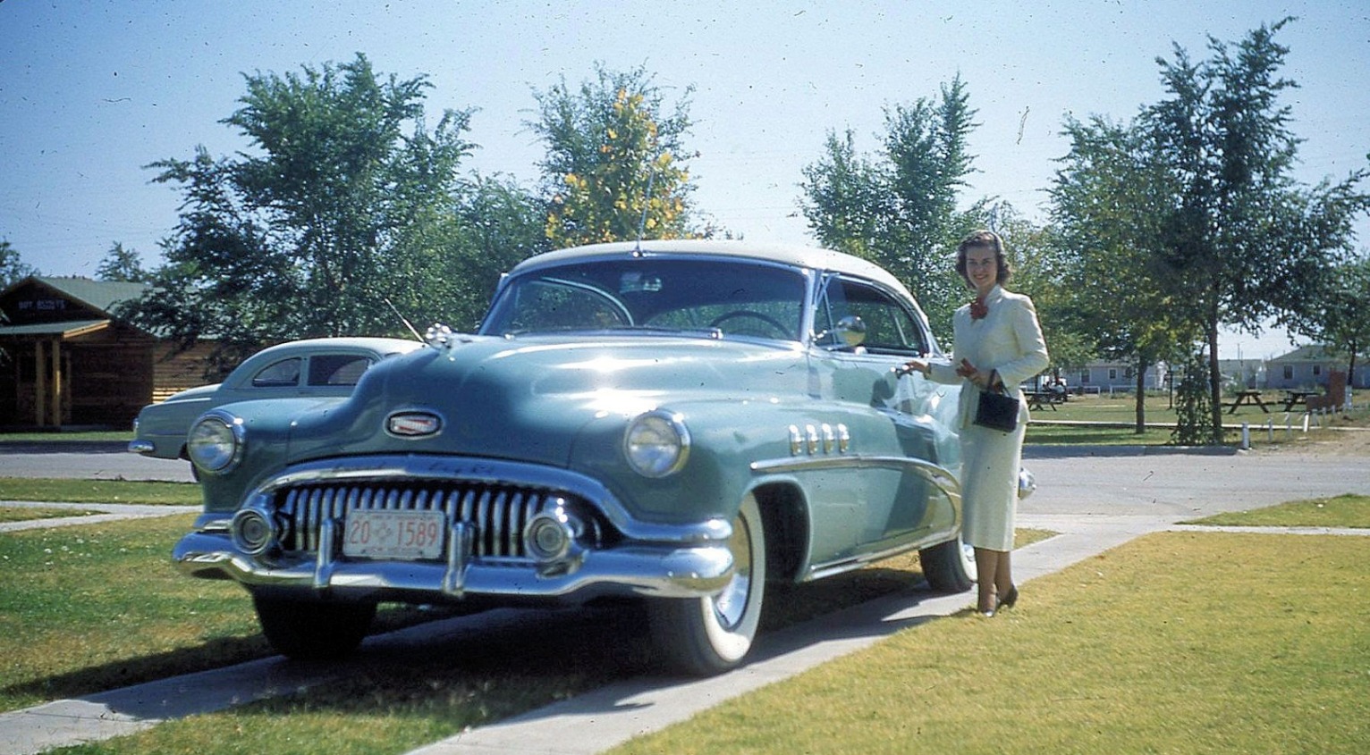 Vintage Vehicle & License Plate Photos